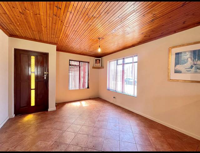 4 BEDROOM HOUSE RENTED IN CONISTON PARK